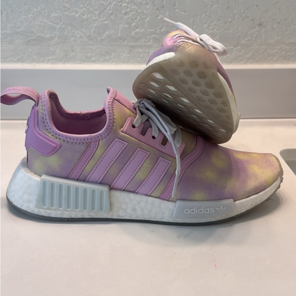 Adidas NMD R1 Lilac
